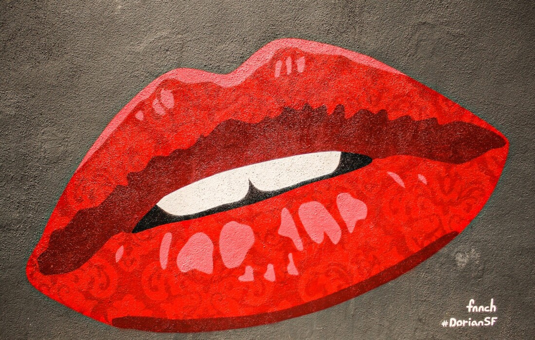 Почему мужчина не любит целоваться в губы: психология