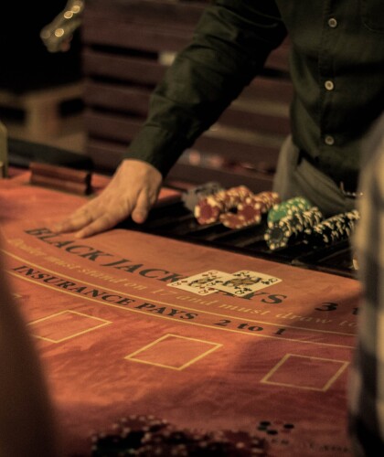 Как преодолеть игровую зависимость мужа от казино и ставок