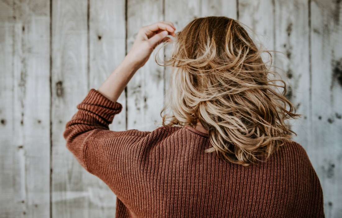 Трихотилломания – почему люди рвут на себе волосы и как это лечить?
