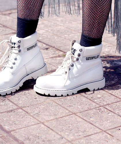 С чем носить белые ботинки, чтобы всегда выглядеть стильно