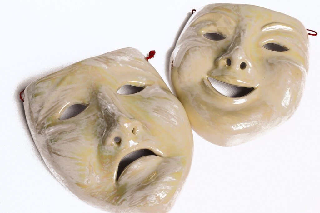 маски из глины