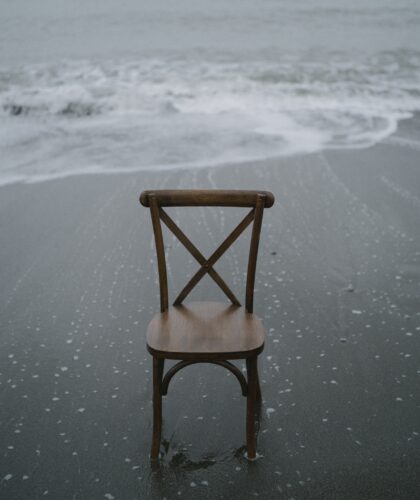 стул на пляже